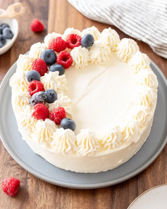 Velvety 3-Ingredient Keto Cheesecake Mousse Cake Recipe